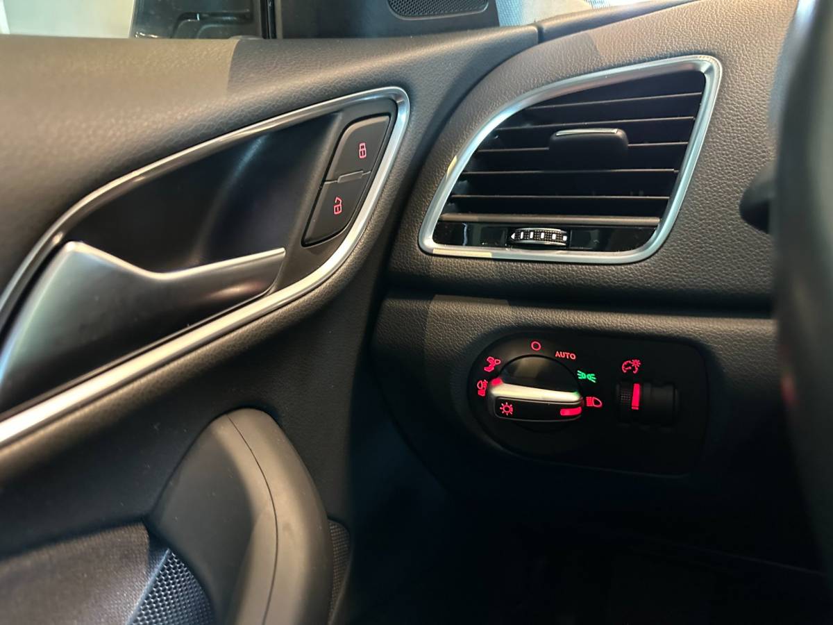 Audi Q3 Audi Q3 2.0 TFSI QUATTRO AUTOMAAT ADVANCE SPORT-uitv|S-LINE|CLIMA AIRCO|CRUISE CONTROL|NAVIGATIE|KEYLESS ENTREE|LM-VELGEN|TREKHAAK
