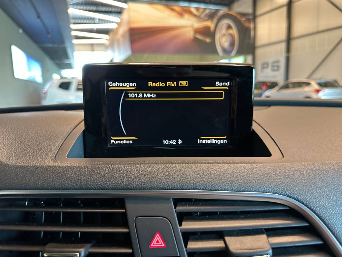 Audi Q3 Audi Q3 2.0 TFSI QUATTRO AUTOMAAT ADVANCE SPORT-uitv|S-LINE|CLIMA AIRCO|CRUISE CONTROL|NAVIGATIE|KEYLESS ENTREE|LM-VELGEN|TREKHAAK