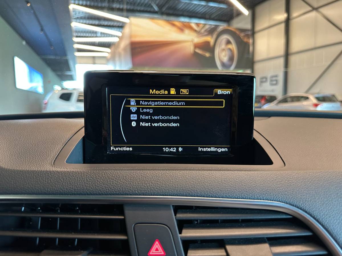 Audi Q3 Audi Q3 2.0 TFSI QUATTRO AUTOMAAT ADVANCE SPORT-uitv|S-LINE|CLIMA AIRCO|CRUISE CONTROL|NAVIGATIE|KEYLESS ENTREE|LM-VELGEN|TREKHAAK