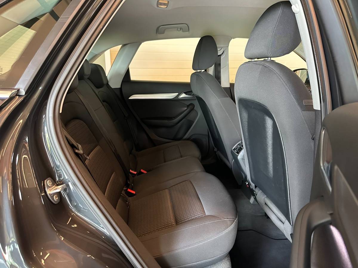 Audi Q3 Audi Q3 2.0 TFSI QUATTRO AUTOMAAT ADVANCE SPORT-uitv|S-LINE|CLIMA AIRCO|CRUISE CONTROL|NAVIGATIE|KEYLESS ENTREE|LM-VELGEN|TREKHAAK