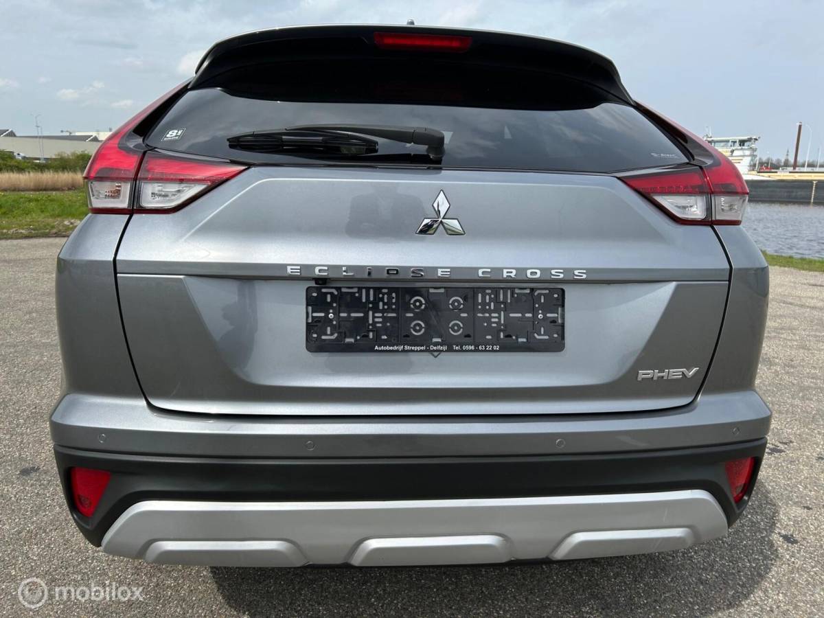 Mitsubishi Eclipse Cross Mitsubishi Eclipse Cross 2.4 PHEV Intense +