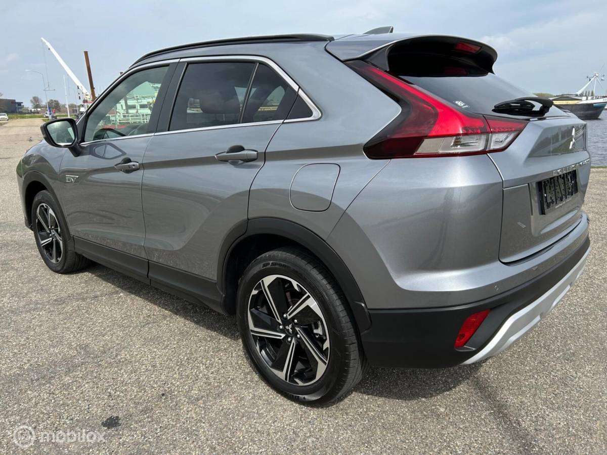 Mitsubishi Eclipse Cross Mitsubishi Eclipse Cross 2.4 PHEV Intense +