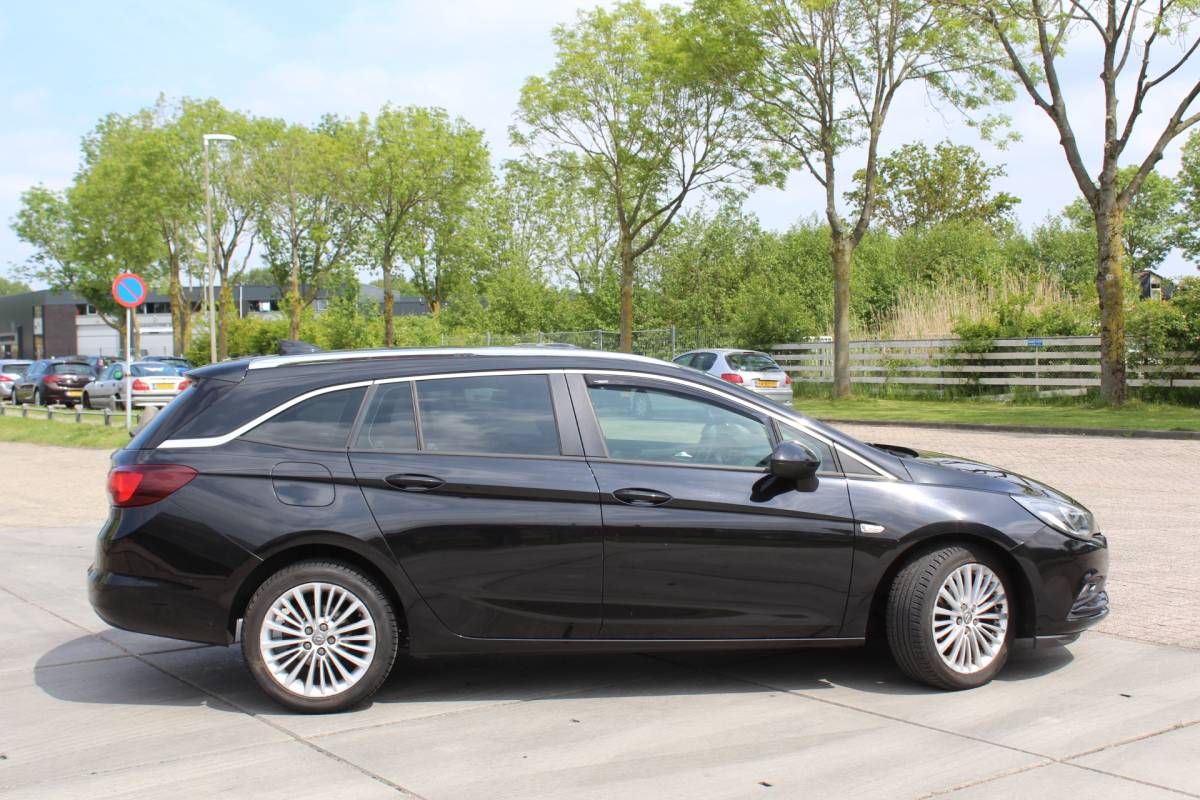 Opel Astra Opel Astra Sports Tourer 1.4 Business+ turbo ,,nap afn trekhaak ,,multimedia