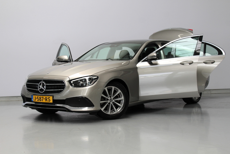 Mercedes-Benz E-Klasse Mercedes-Benz E-klasse 200 Business Solution Avantgarde 198PK, RIJKLAAR | PANORAMADAK | SFEERVERLICHTING | DEELS LEER | STANDKACHEL