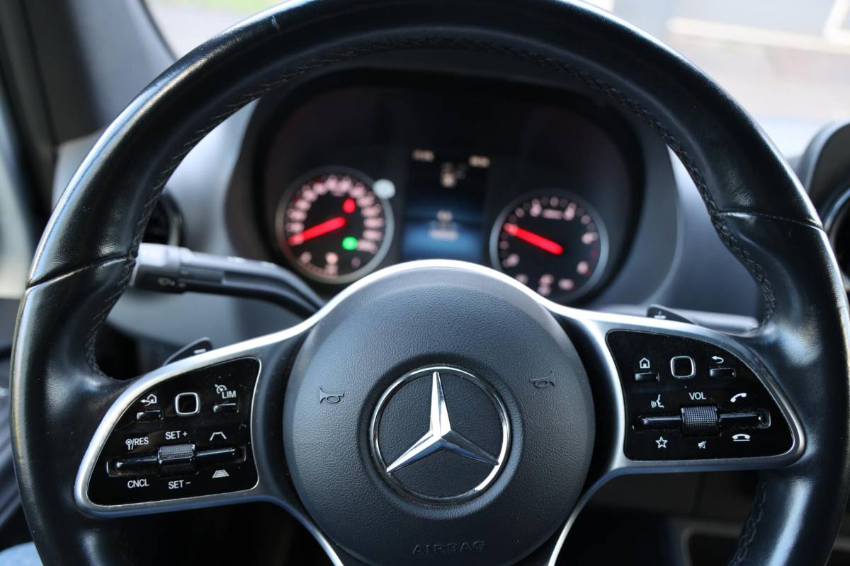 Mercedes-Benz Sprinter Mercedes-Benz Sprinter 317 L1H1 170PK 2000KG TREKVERMOGEN