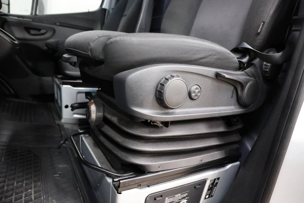 Mercedes-Benz Sprinter Mercedes-Benz Sprinter 317 L1H1 170PK 2000KG TREKVERMOGEN