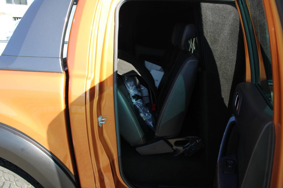 Ford Ranger Ford Ranger 2.0 EcoBlue Wildtrak Supercab 213pk | Navigatie | Adaptive cruise control | Rollertop | Trekhaak