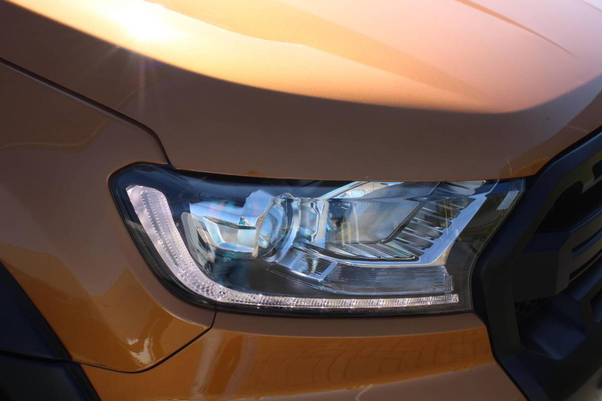 Ford Ranger Ford Ranger 2.0 EcoBlue Wildtrak Supercab 213pk | Navigatie | Adaptive cruise control | Rollertop | Trekhaak