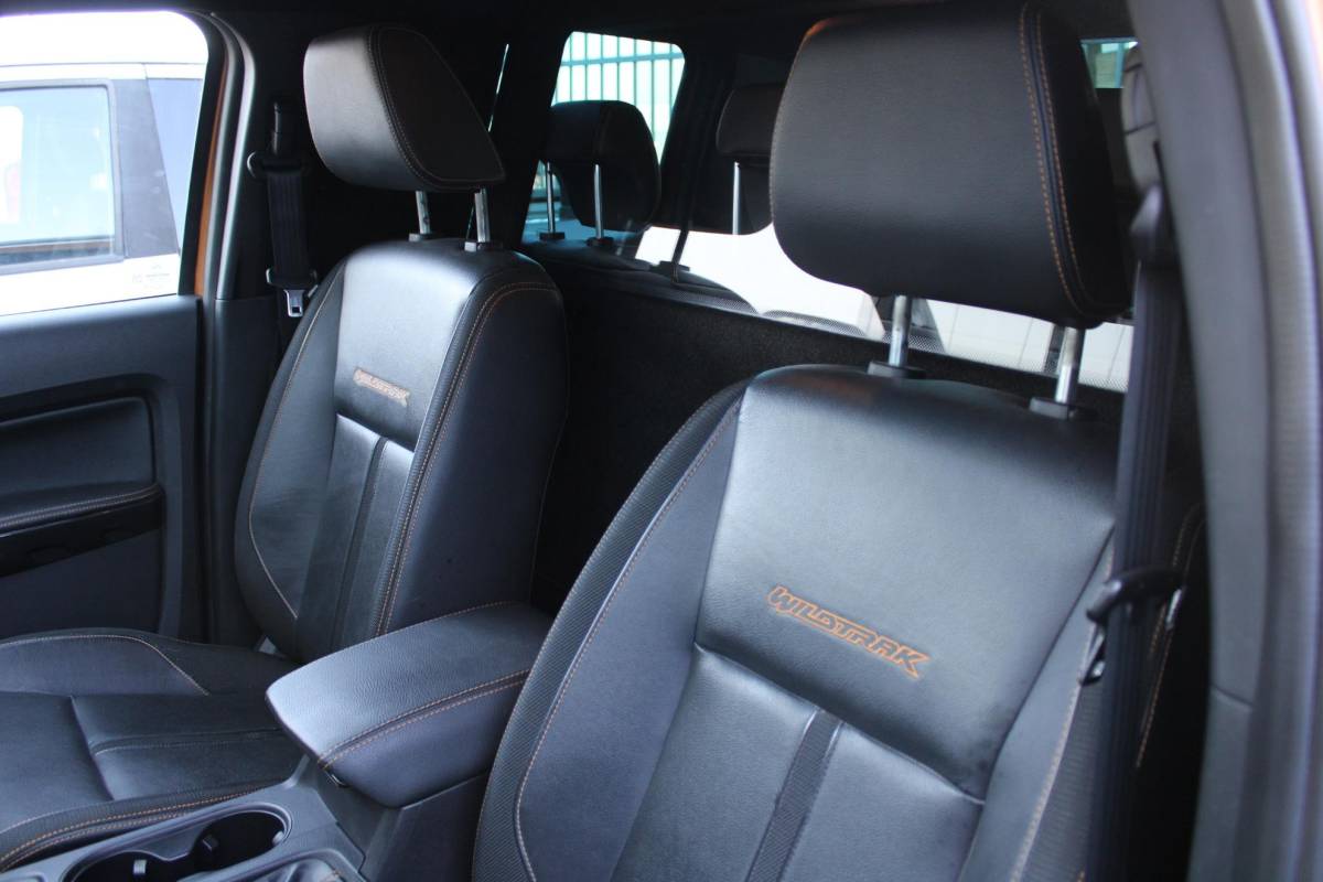 Ford Ranger Ford Ranger 2.0 EcoBlue Wildtrak Supercab 213pk | Navigatie | Adaptive cruise control | Rollertop | Trekhaak
