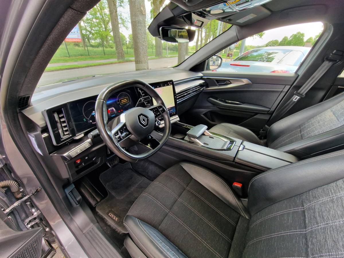 Renault Austral Renault Austral 1.2 E-Tech full hybrid 200 techno|trekhaak|Clima|Camera|Carplay|