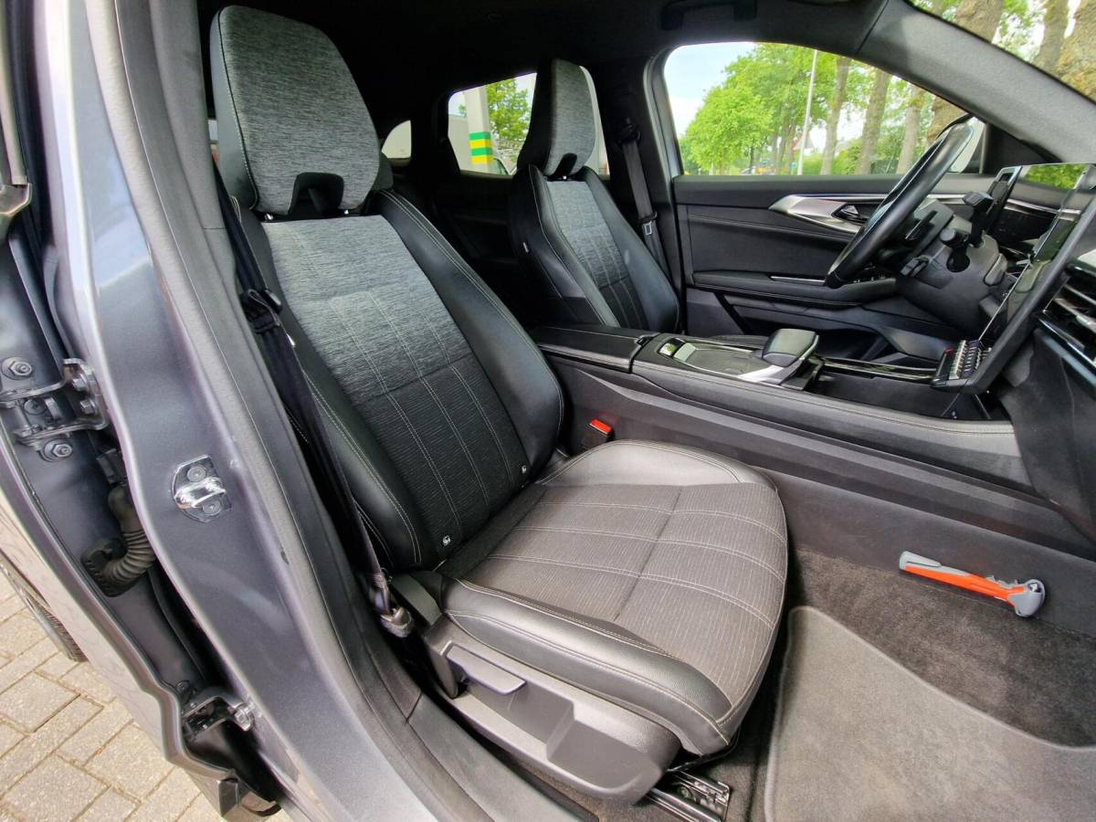 Renault Austral Renault Austral 1.2 E-Tech full hybrid 200 techno|trekhaak|Clima|Camera|Carplay|