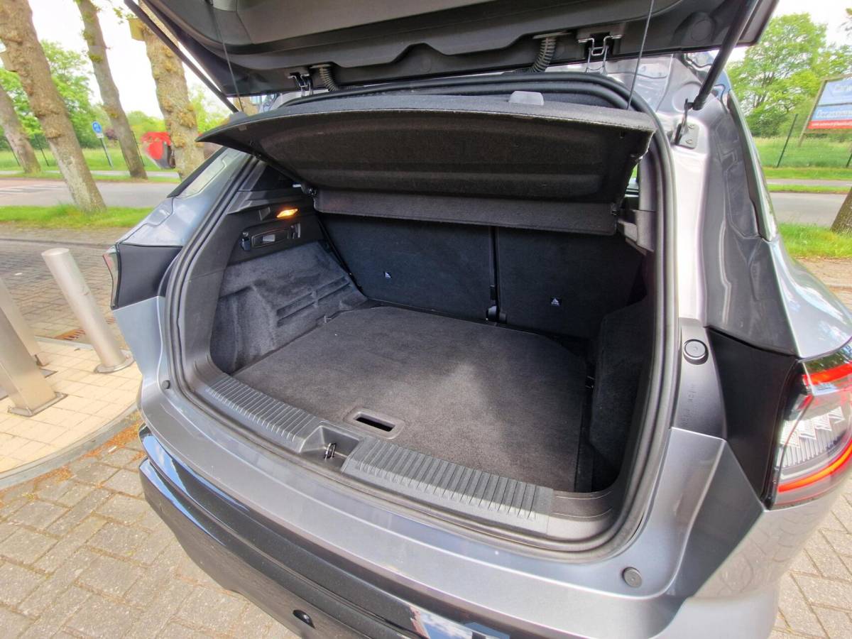 Renault Austral Renault Austral 1.2 E-Tech full hybrid 200 techno|trekhaak|Clima|Camera|Carplay|
