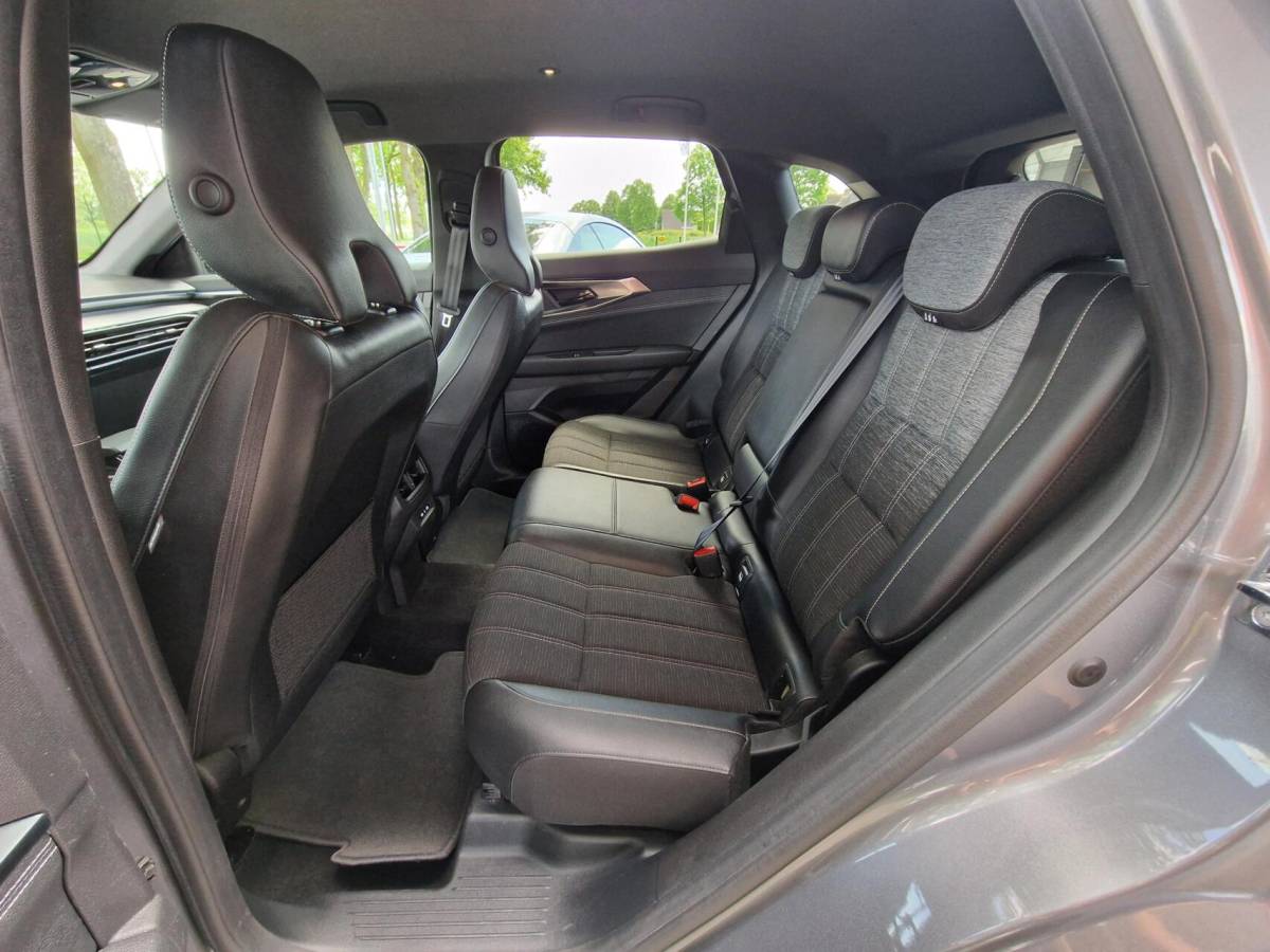 Renault Austral Renault Austral 1.2 E-Tech full hybrid 200 techno|trekhaak|Clima|Camera|Carplay|