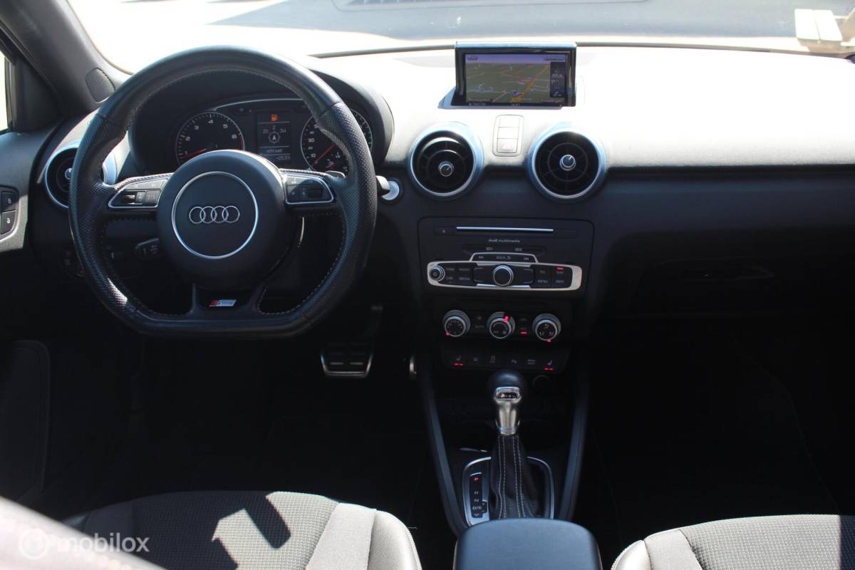 Audi A1 Sportback Audi A1 Sportback 1.4 TFSI 3XS-line Full Options Pano/18Inch/Led