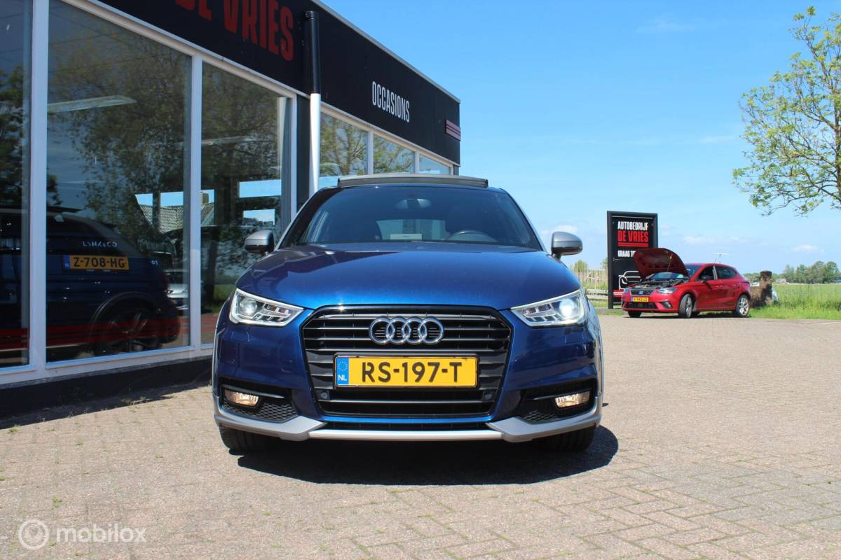 Audi A1 Sportback Audi A1 Sportback 1.4 TFSI 3XS-line Full Options Pano/18Inch/Led