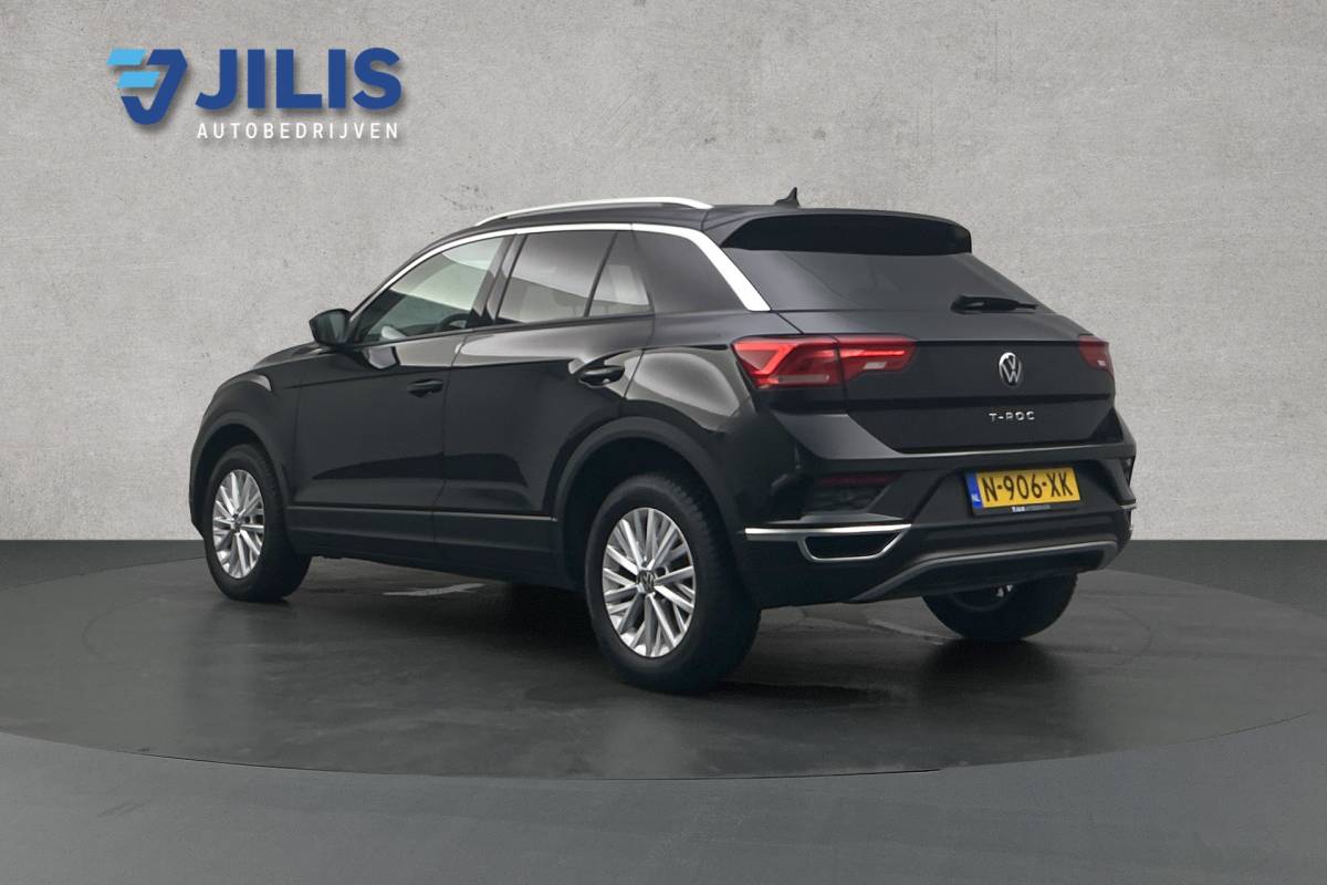 Volkswagen T-Roc Volkswagen T-Roc 1.0 TSI Style Business | Camera | Adaptive Cruise | Privacy Glass | Lichtmetalen velgen