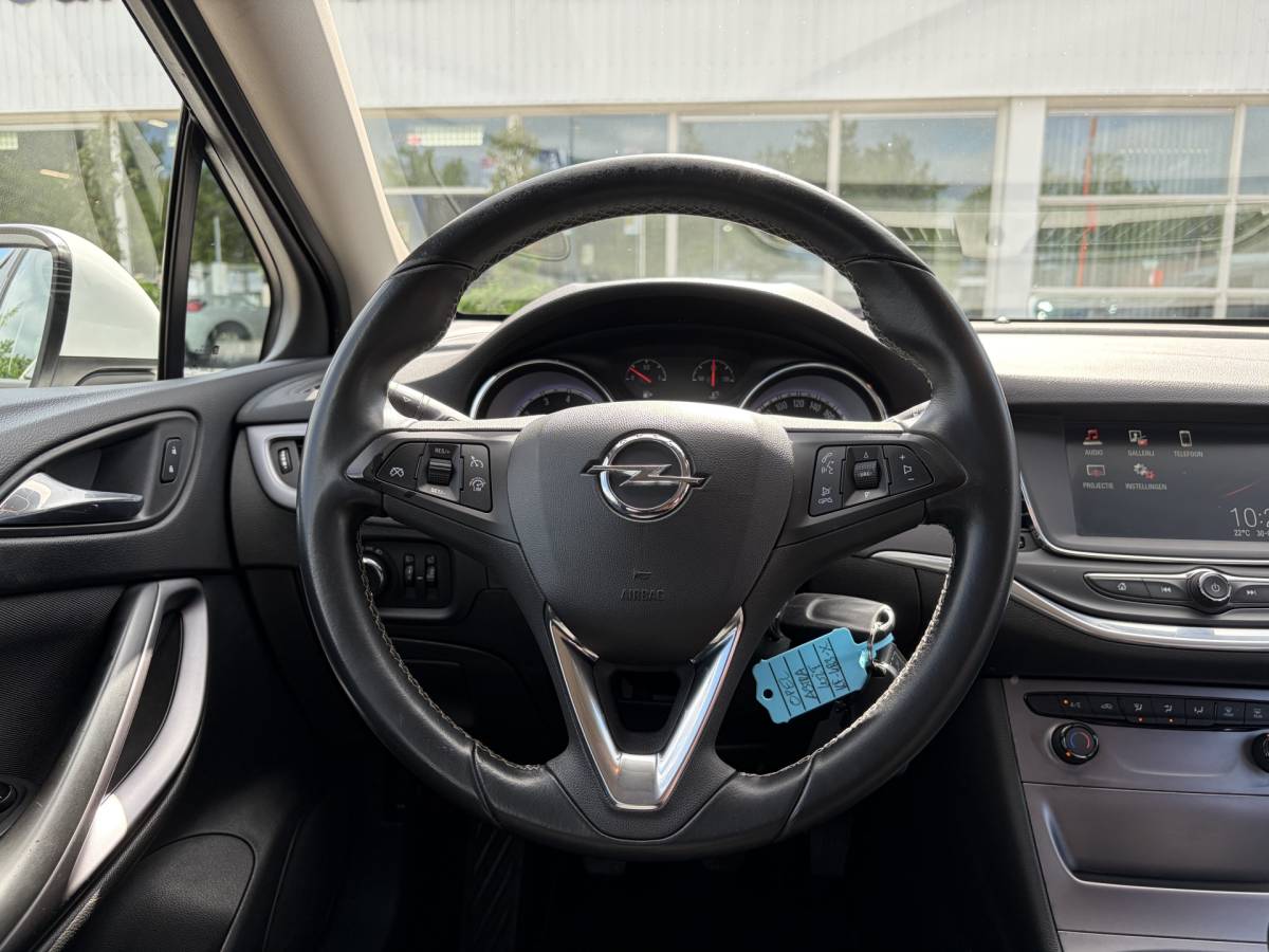 Opel Astra Opel Astra Sports Tourer 1.0 Edition Trekhaak, LM velgen, Bluetooth, Rijklaar met beurt & garantie!