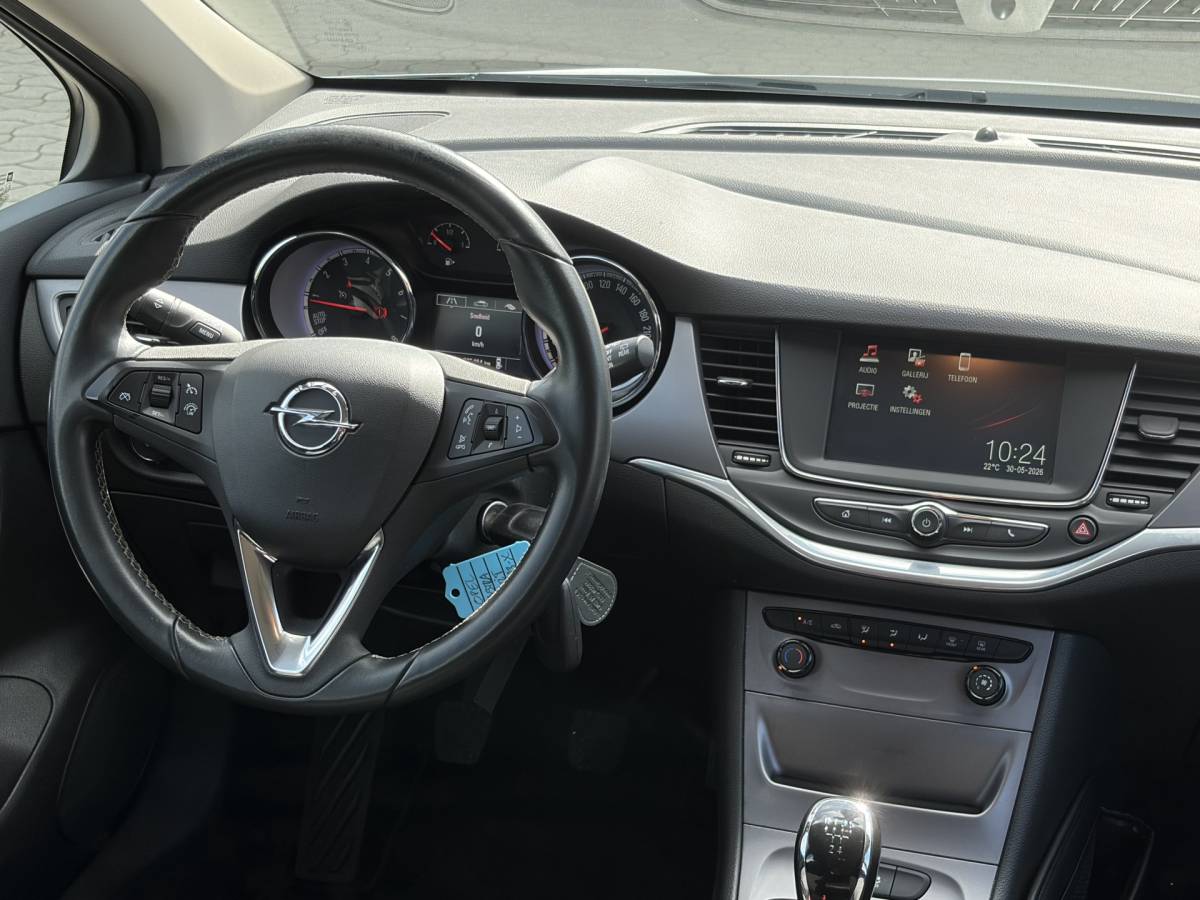 Opel Astra Opel Astra Sports Tourer 1.0 Edition Trekhaak, LM velgen, Bluetooth, Rijklaar met beurt & garantie!