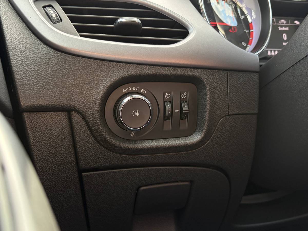 Opel Astra Opel Astra Sports Tourer 1.0 Edition Trekhaak, LM velgen, Bluetooth, Rijklaar met beurt & garantie!