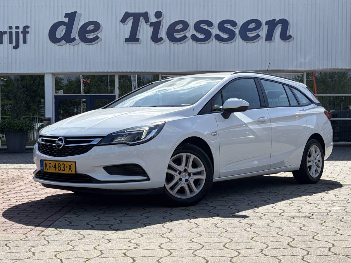 Opel Astra Opel Astra Sports Tourer 1.0 Edition Trekhaak, LM velgen, Bluetooth, Rijklaar met beurt & garantie!
