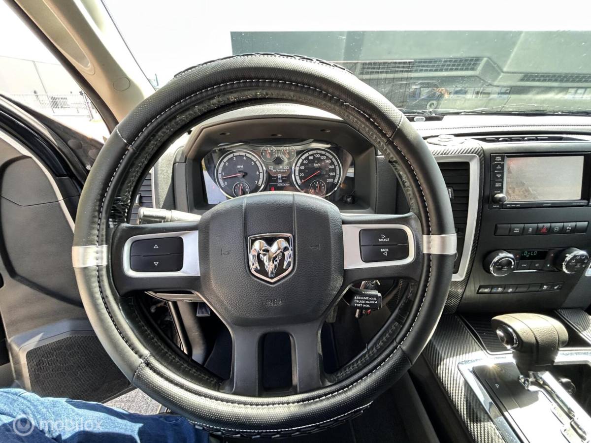 Dodge Ram 1500 Dodge Ram 1500 5.7 V8 Crew Cab sport Black edition