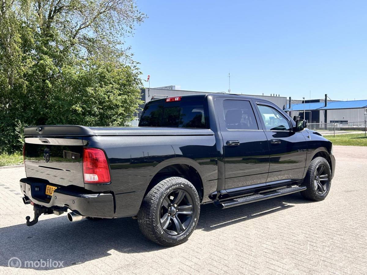 Dodge Ram 1500 Dodge Ram 1500 5.7 V8 Crew Cab sport Black edition