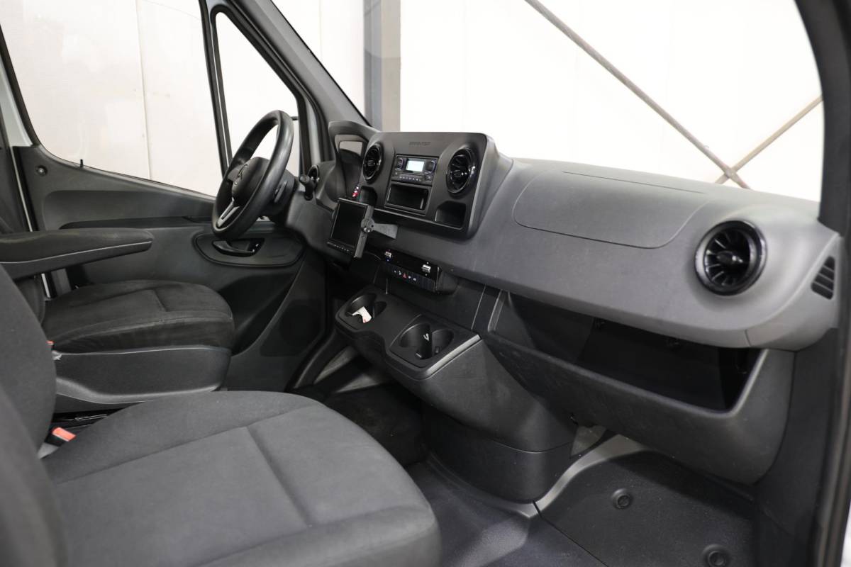 Mercedes-Benz Sprinter Mercedes-Benz Sprinter 311 2.2 CDI L3H2 AUTOMAAT POST NL SCHAPPEN