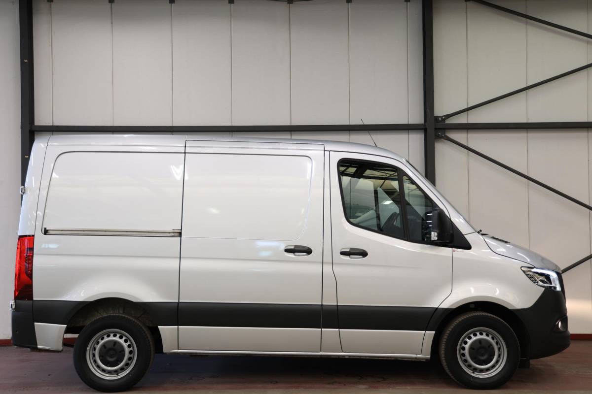 Mercedes-Benz Sprinter Mercedes-Benz Sprinter 314 2.2 CDI L1H1 AUTOMAAT LED INRICHTING
