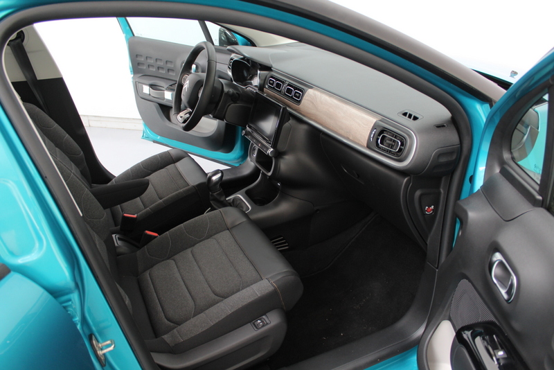 Citroën C3 Citroën C3 1.2 PureTech Shine Business 83PK, RIJKLAAR | CARPLAY | CRUISE CONTROLE | STOELVERWARMING