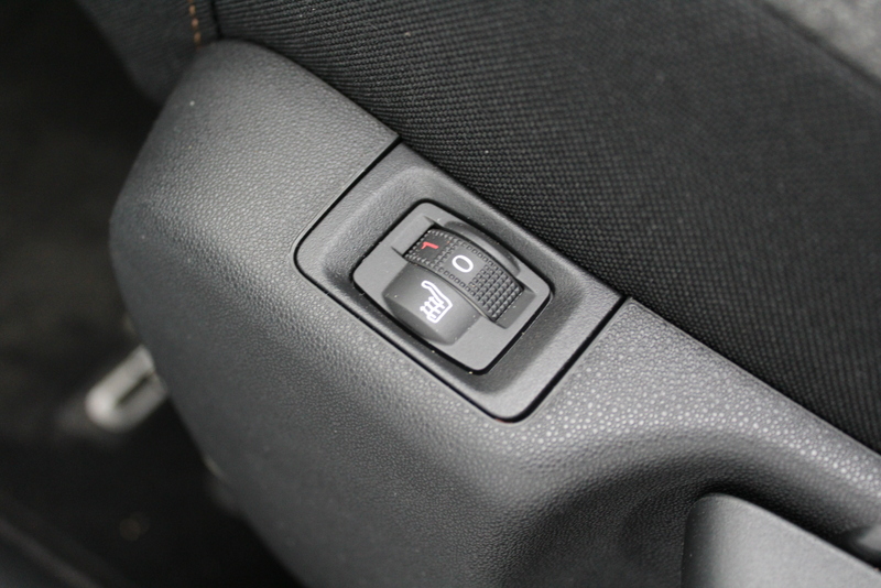 Citroën C3 Citroën C3 1.2 PureTech Shine Business 83PK, RIJKLAAR | CARPLAY | CRUISE CONTROLE | STOELVERWARMING