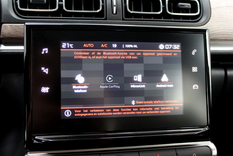 Citroën C3 Citroën C3 1.2 PureTech Shine Business 83PK, RIJKLAAR | CARPLAY | CRUISE CONTROLE | STOELVERWARMING