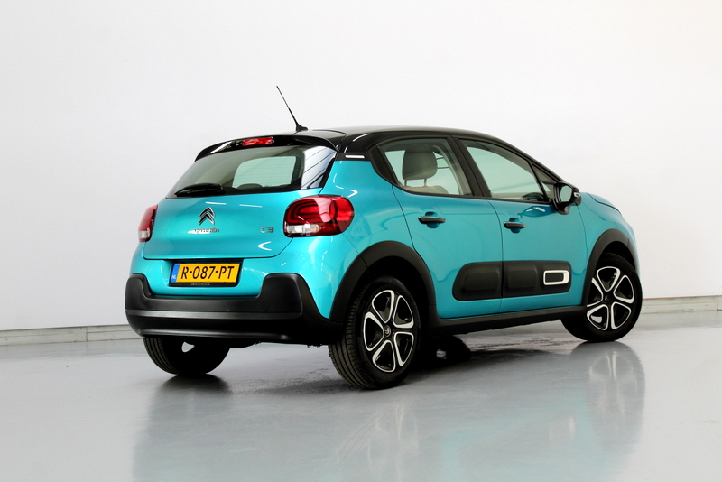 Citroën C3 Citroën C3 1.2 PureTech Shine Business 83PK, RIJKLAAR | CARPLAY | CRUISE CONTROLE | STOELVERWARMING