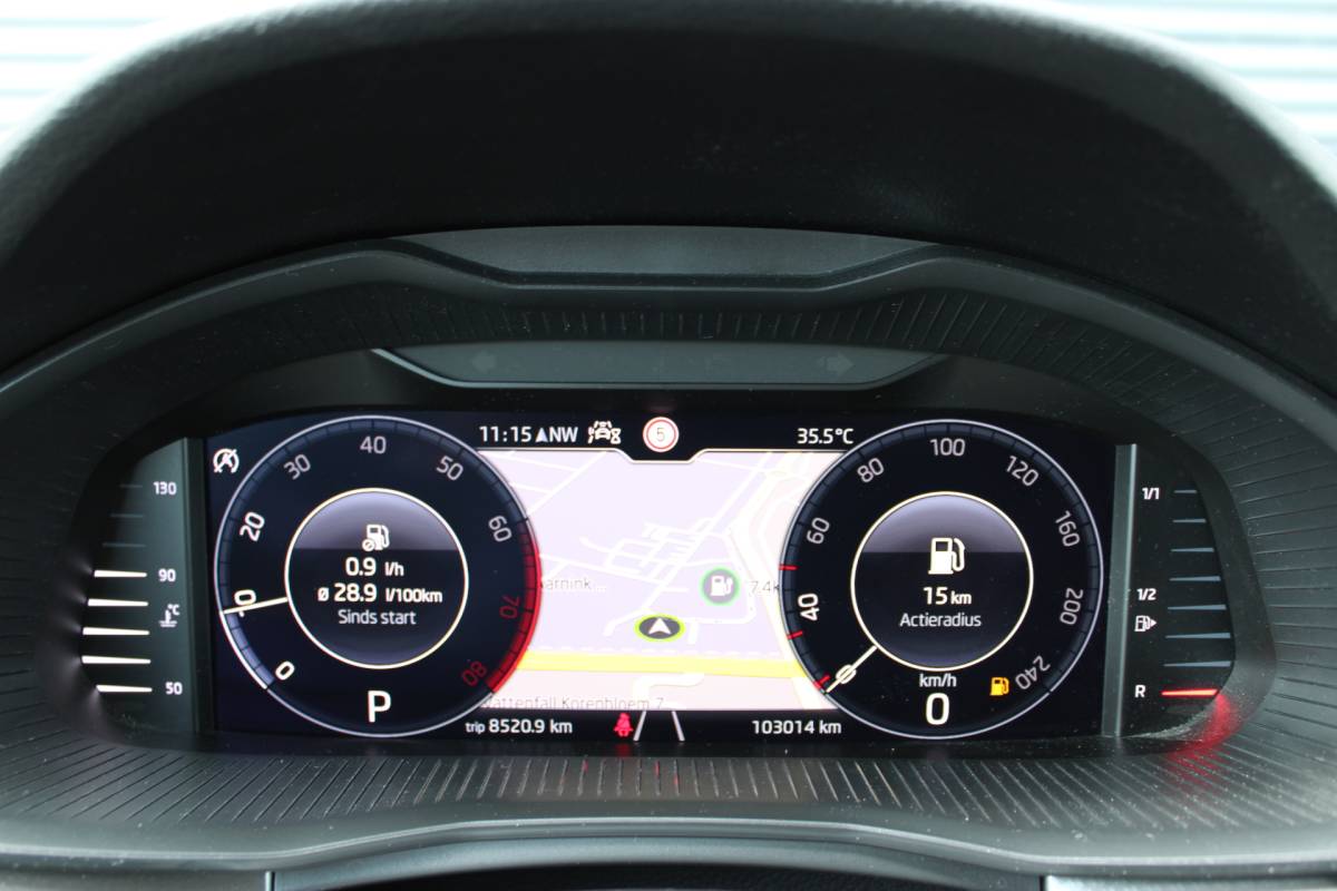 Škoda Kamiq ŠKODA Kamiq 1.0 TSI Business Virtual-Cockpit Camera Led Trekhaak-Zwenkbaar