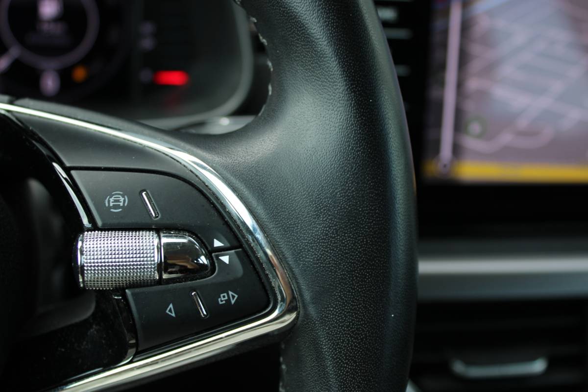 Škoda Kamiq ŠKODA Kamiq 1.0 TSI Business Virtual-Cockpit Camera Led Trekhaak-Zwenkbaar