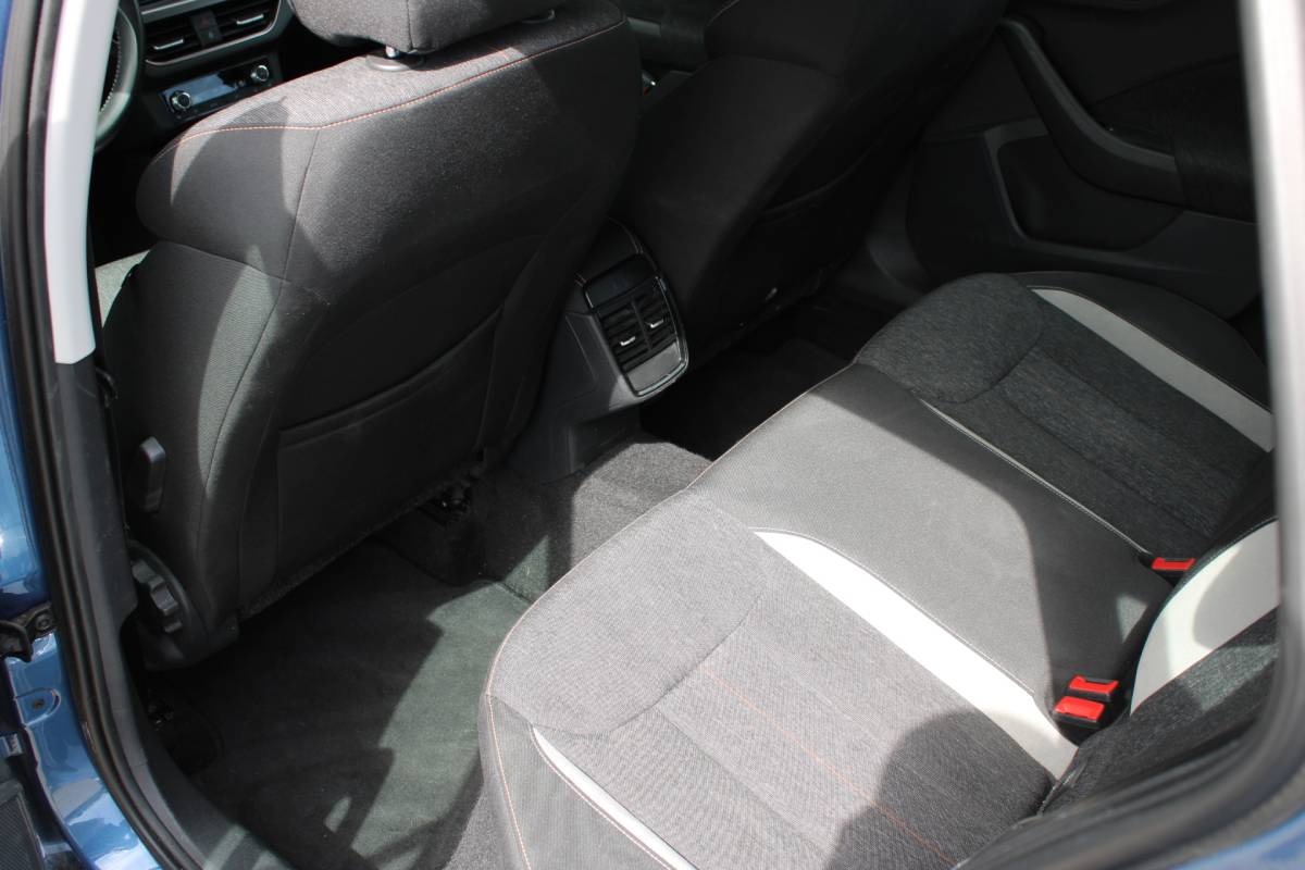 Škoda Kamiq ŠKODA Kamiq 1.0 TSI Business Virtual-Cockpit Camera Led Trekhaak-Zwenkbaar