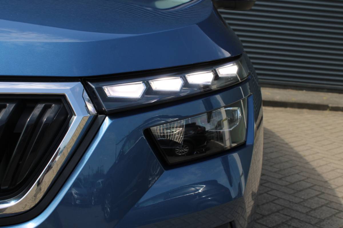 Škoda Kamiq ŠKODA Kamiq 1.0 TSI Business Virtual-Cockpit Camera Led Trekhaak-Zwenkbaar