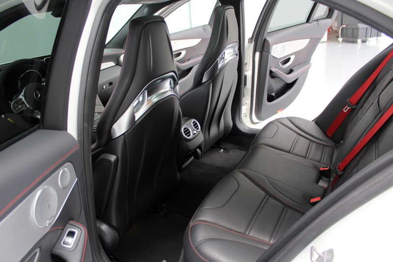 Mercedes-Benz C-Klasse Mercedes-Benz C-klasse AMG 43 4MATIC 468PK | RIJKLAAR | SCHAALSTOELEN | ALCANTARA STUUR | PANORAMADAK | CARPLAY