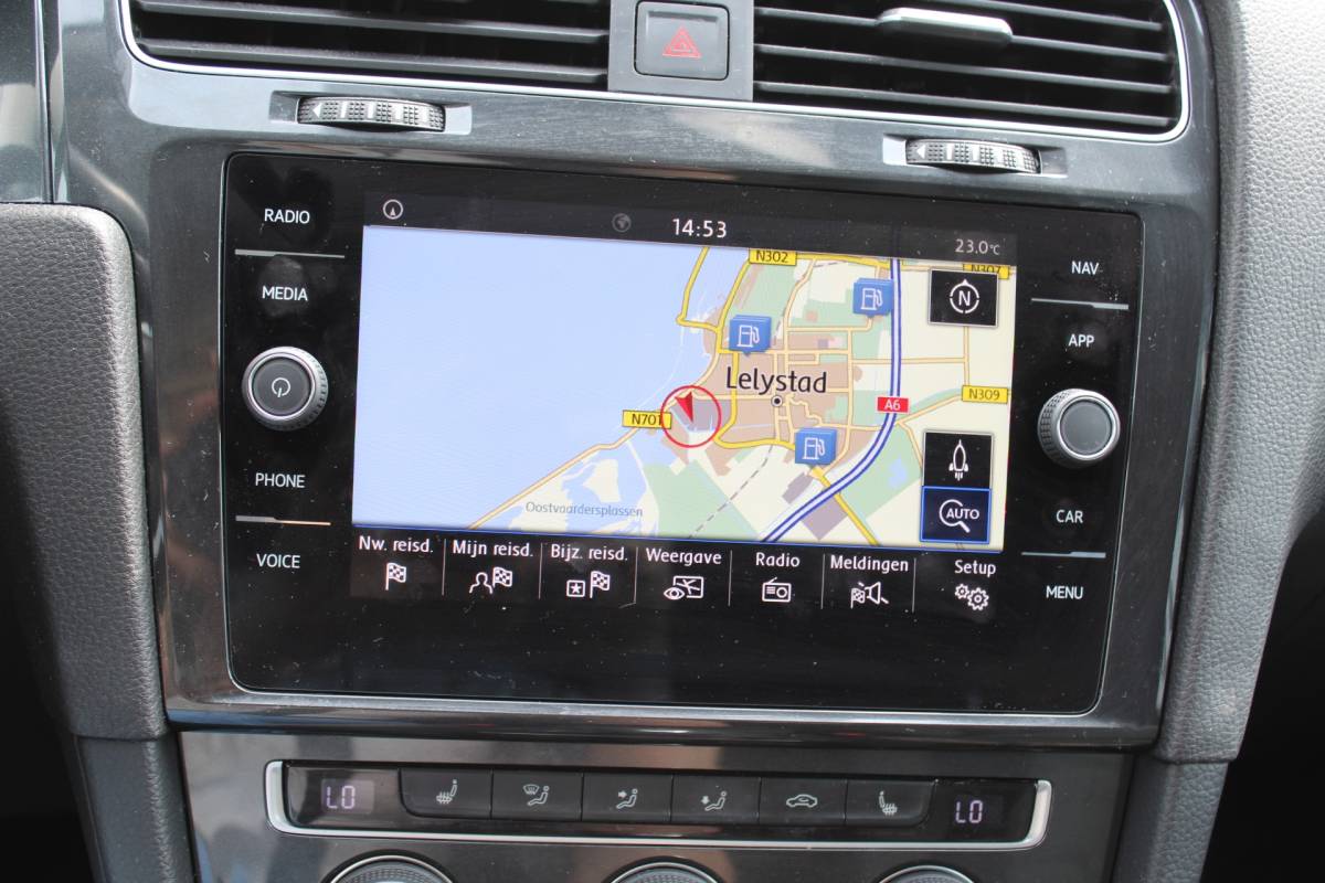 Volkswagen Golf Volkswagen Golf 1.0 TSI Comfortline AUTOMAAT nap ,NETTE 5 DRS APPLE CAR PLAY ANDROID