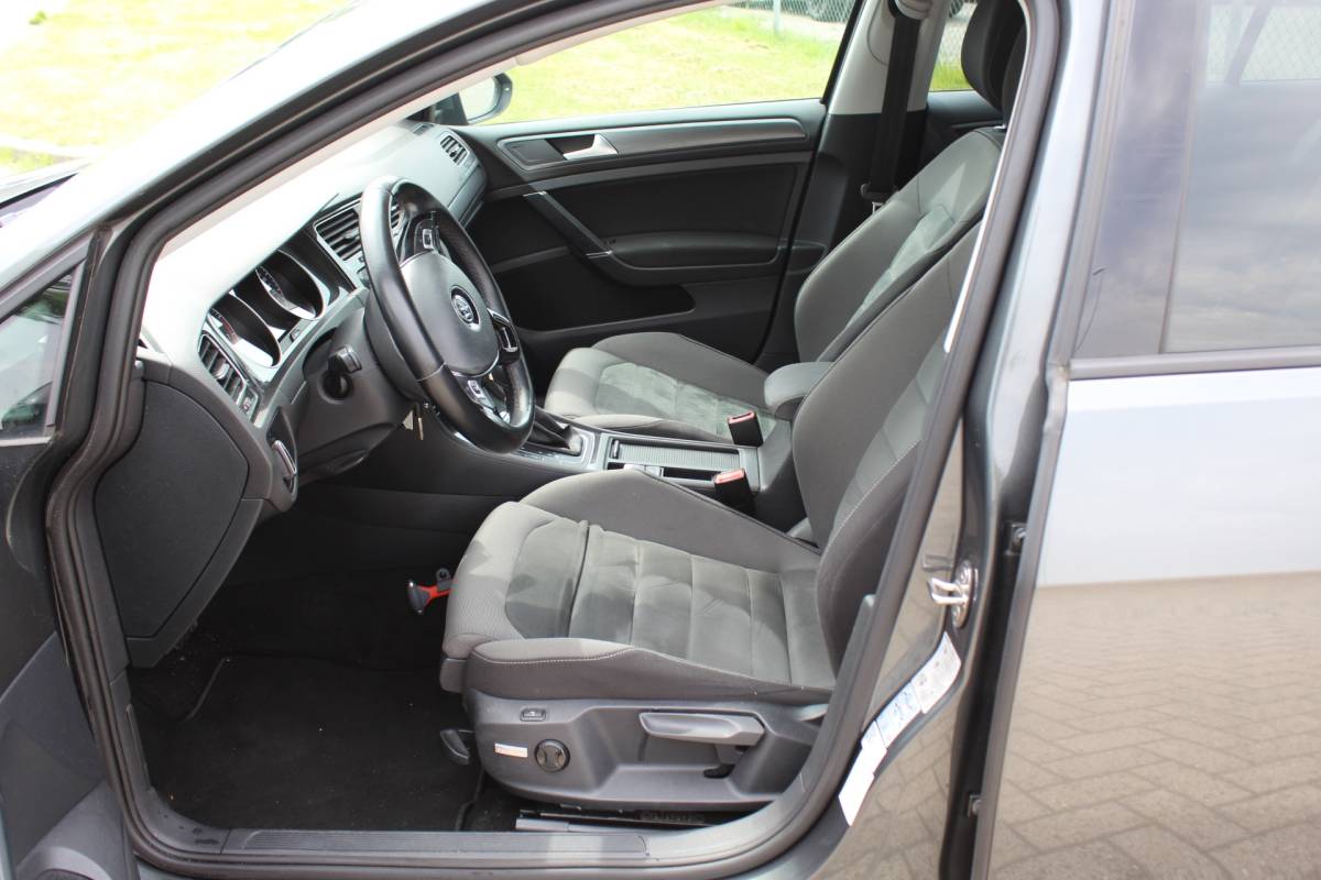 Volkswagen Golf Volkswagen Golf 1.0 TSI Comfortline AUTOMAAT nap ,NETTE 5 DRS APPLE CAR PLAY ANDROID
