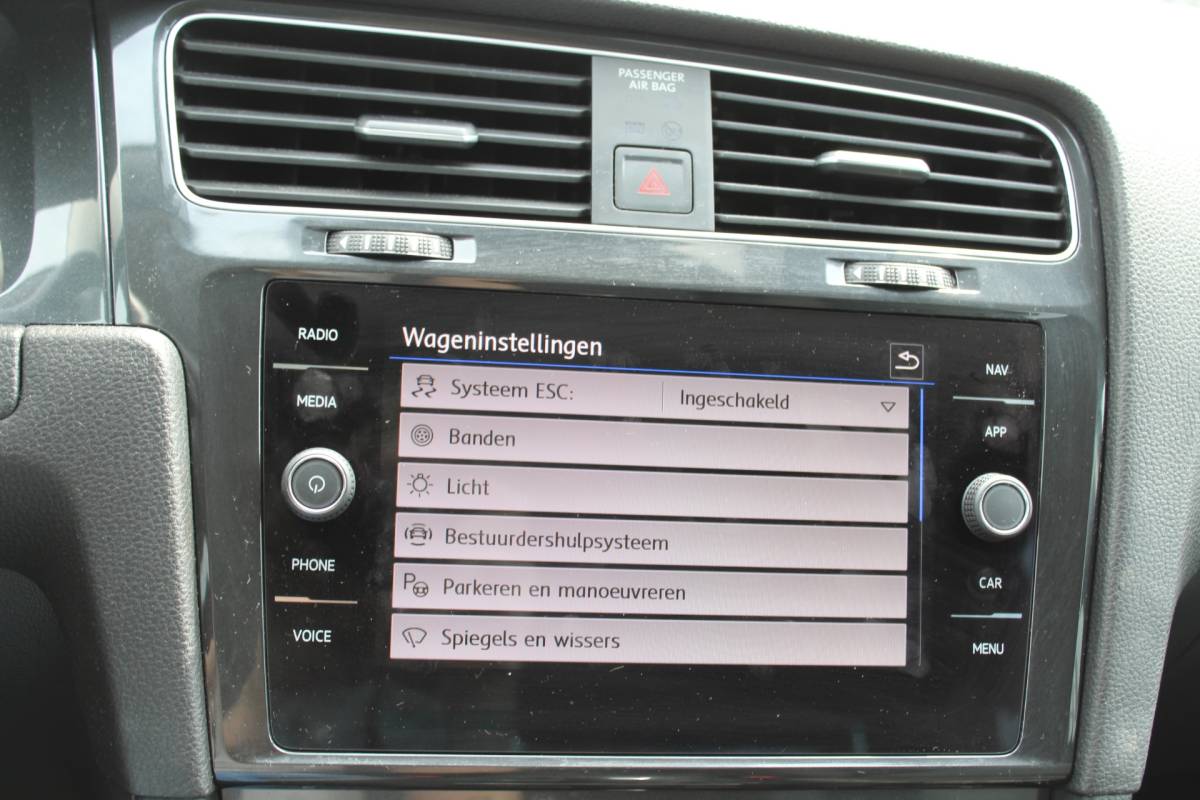 Volkswagen Golf Volkswagen Golf 1.0 TSI Comfortline AUTOMAAT nap ,NETTE 5 DRS APPLE CAR PLAY ANDROID