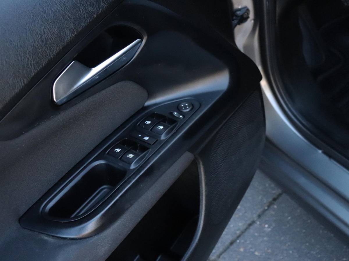 Fiat Tipo Fiat Tipo Stationwagon 1.0 Life | TREKHAAK | CAMERA | CRUISE | APPLE CARPLAY |
