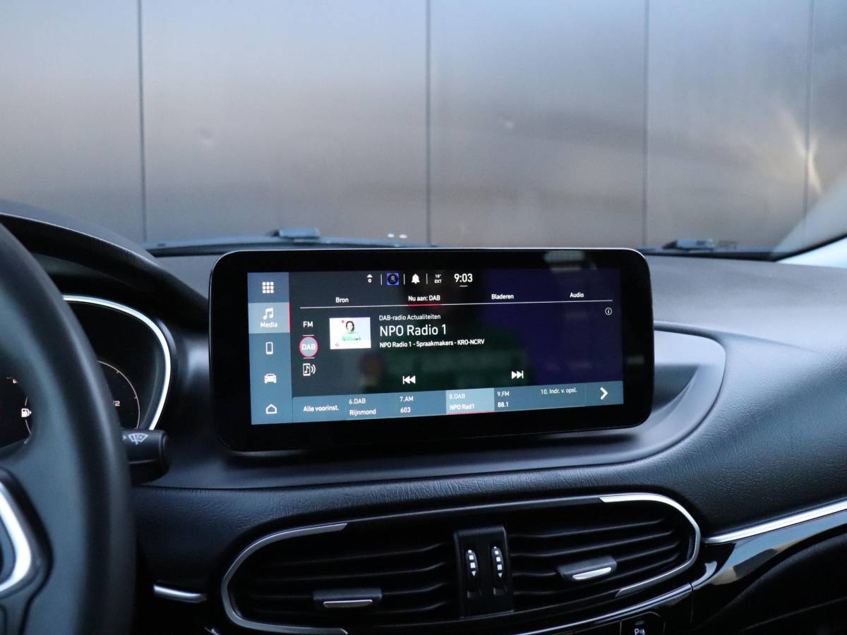 Fiat Tipo Fiat Tipo Stationwagon 1.0 Life | TREKHAAK | CAMERA | CRUISE | APPLE CARPLAY |