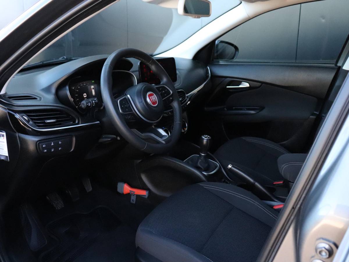 Fiat Tipo Fiat Tipo Stationwagon 1.0 Life | TREKHAAK | CAMERA | CRUISE | APPLE CARPLAY |