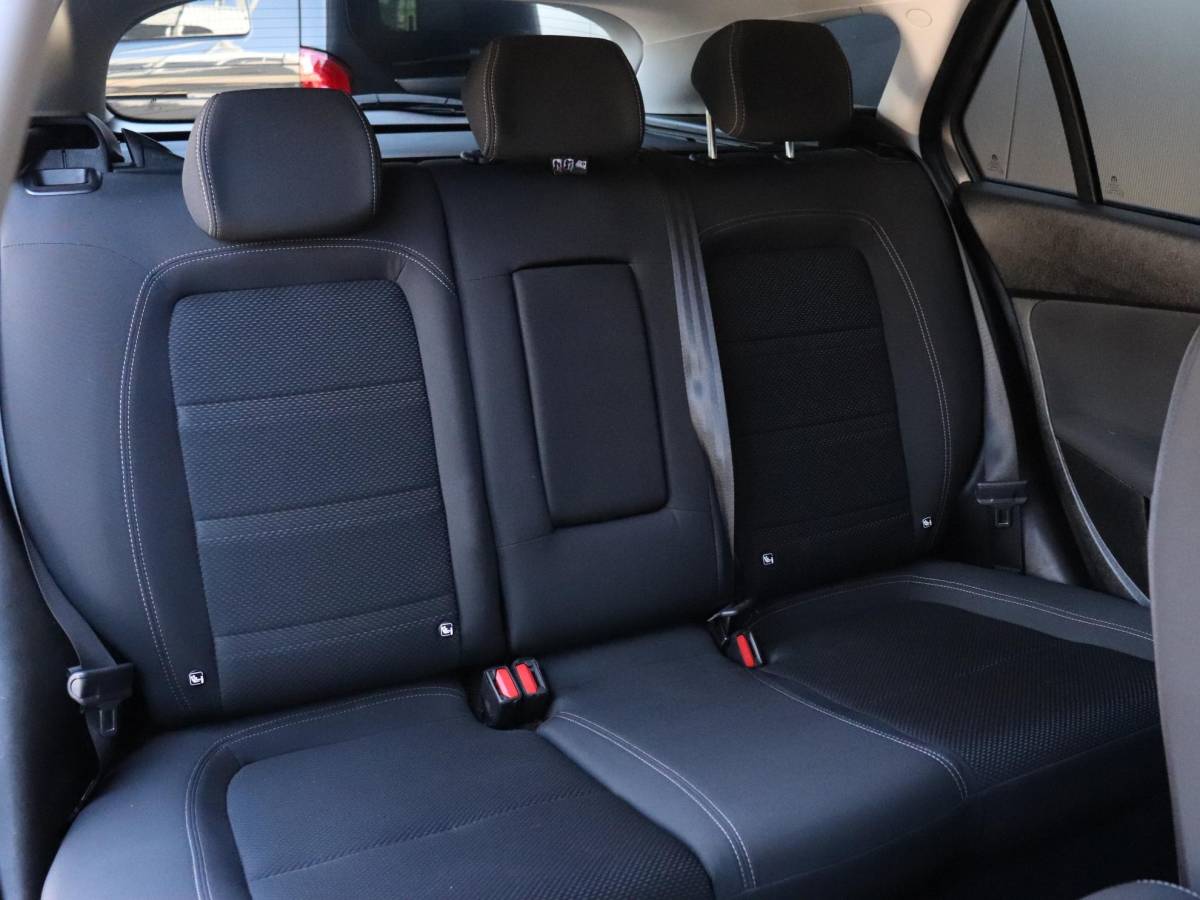 Fiat Tipo Fiat Tipo Stationwagon 1.0 Life | TREKHAAK | CAMERA | CRUISE | APPLE CARPLAY |