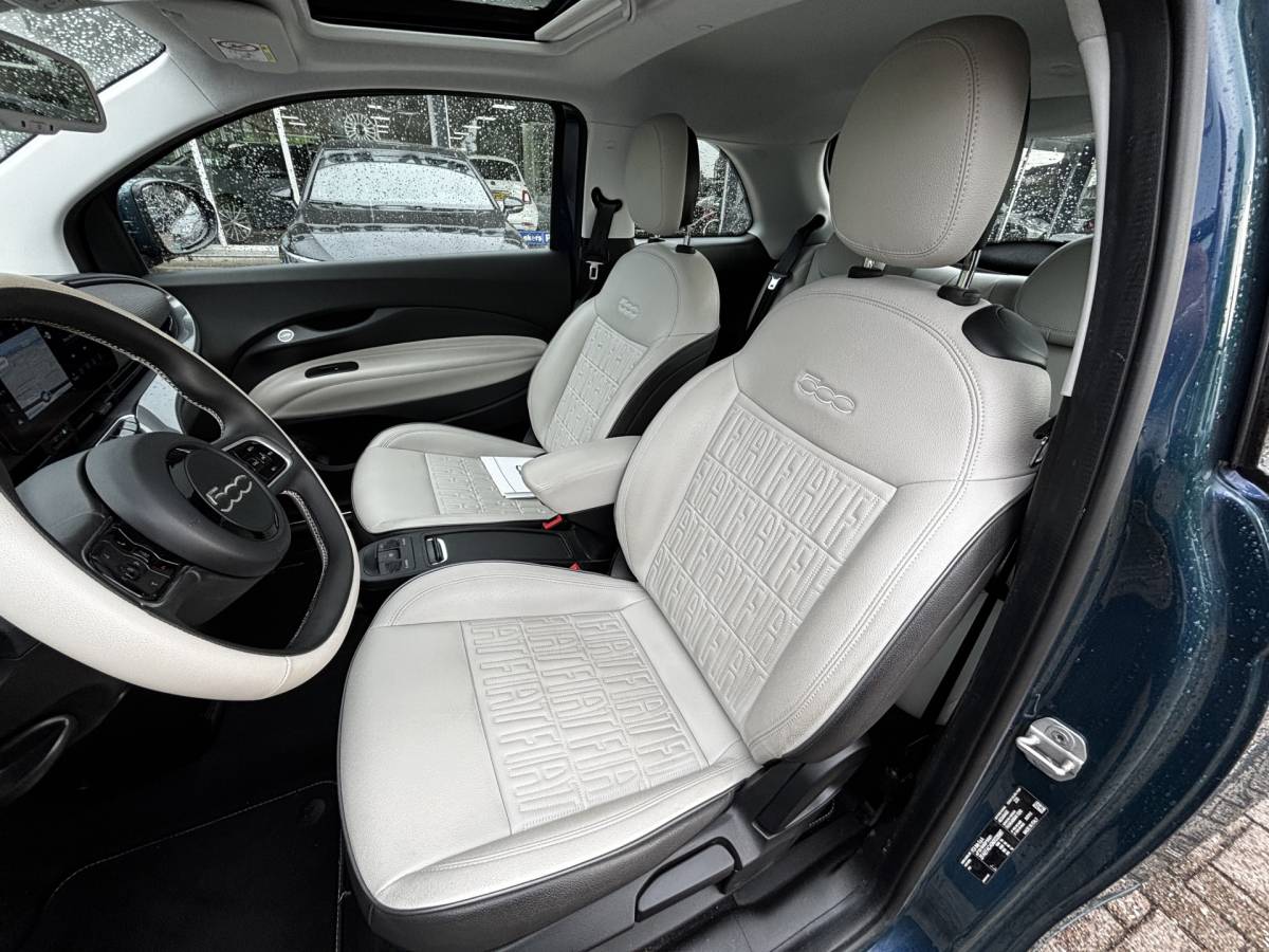 Fiat 500 Fiat 500 La Prima 42 kWh El. Schuifdak Ad.Cruise  Leer Nap