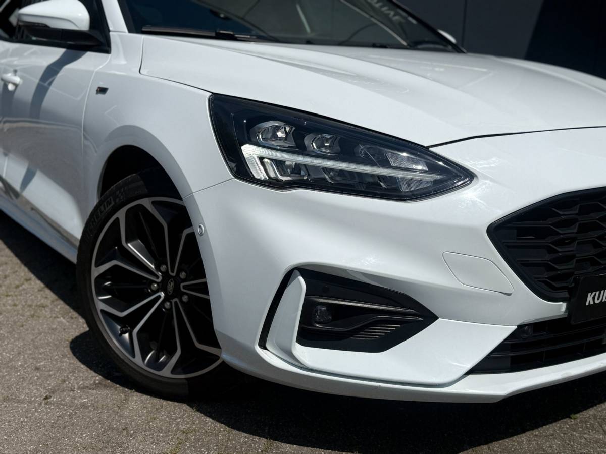 Ford Focus Ford Focus 1.0 EcoBoost ST Line X / Automaat / Pano / LED / HUD!