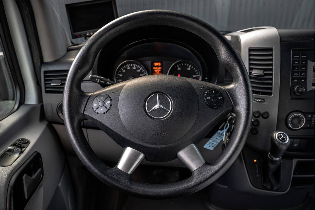 Mercedes-Benz Sprinter Mercedes-Benz Sprinter 519 CDI 3.0 V6 | 190 PK | Euro 6 | Automaat | LED | Cruise | Airco | 3-Zits