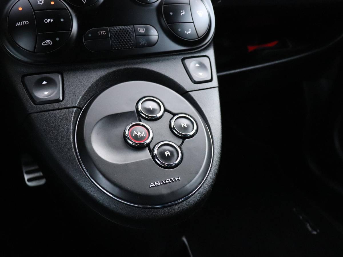 Fiat 500 Fiat 500 1.4 T-Jet Abarth Elaborabile | AUT. | PDC | CLIMATE | BLUETOOTH |