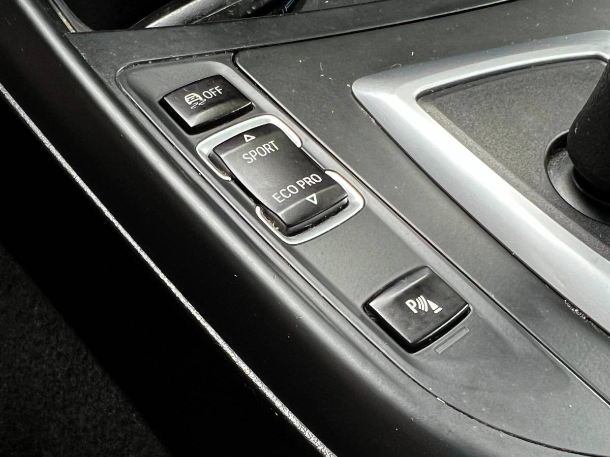 BMW 1 Serie BMW 1-serie 118i Upgrade Edition Leder_Led_Xenon_Navi_Cruise