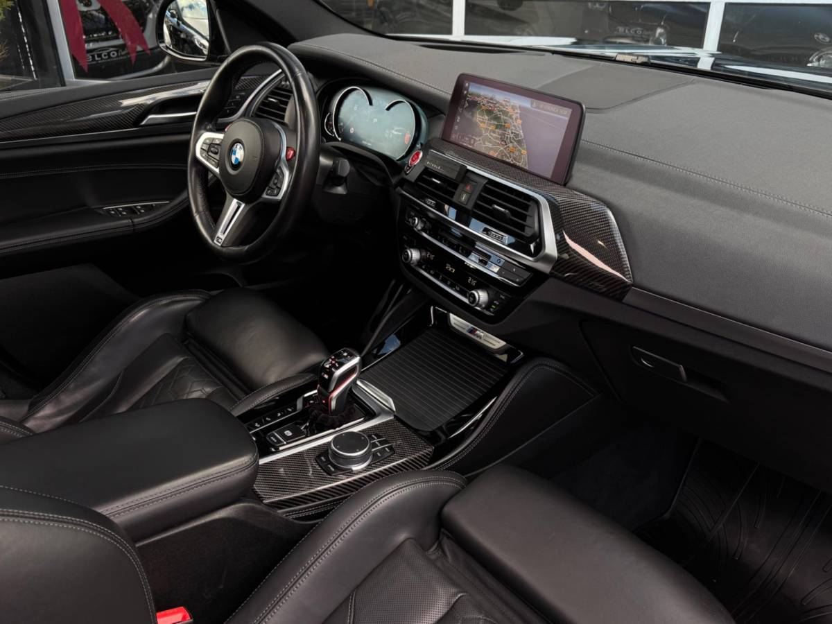 BMW X4 BMW X4 M 480pk / Carbon / Pano / CarPlay